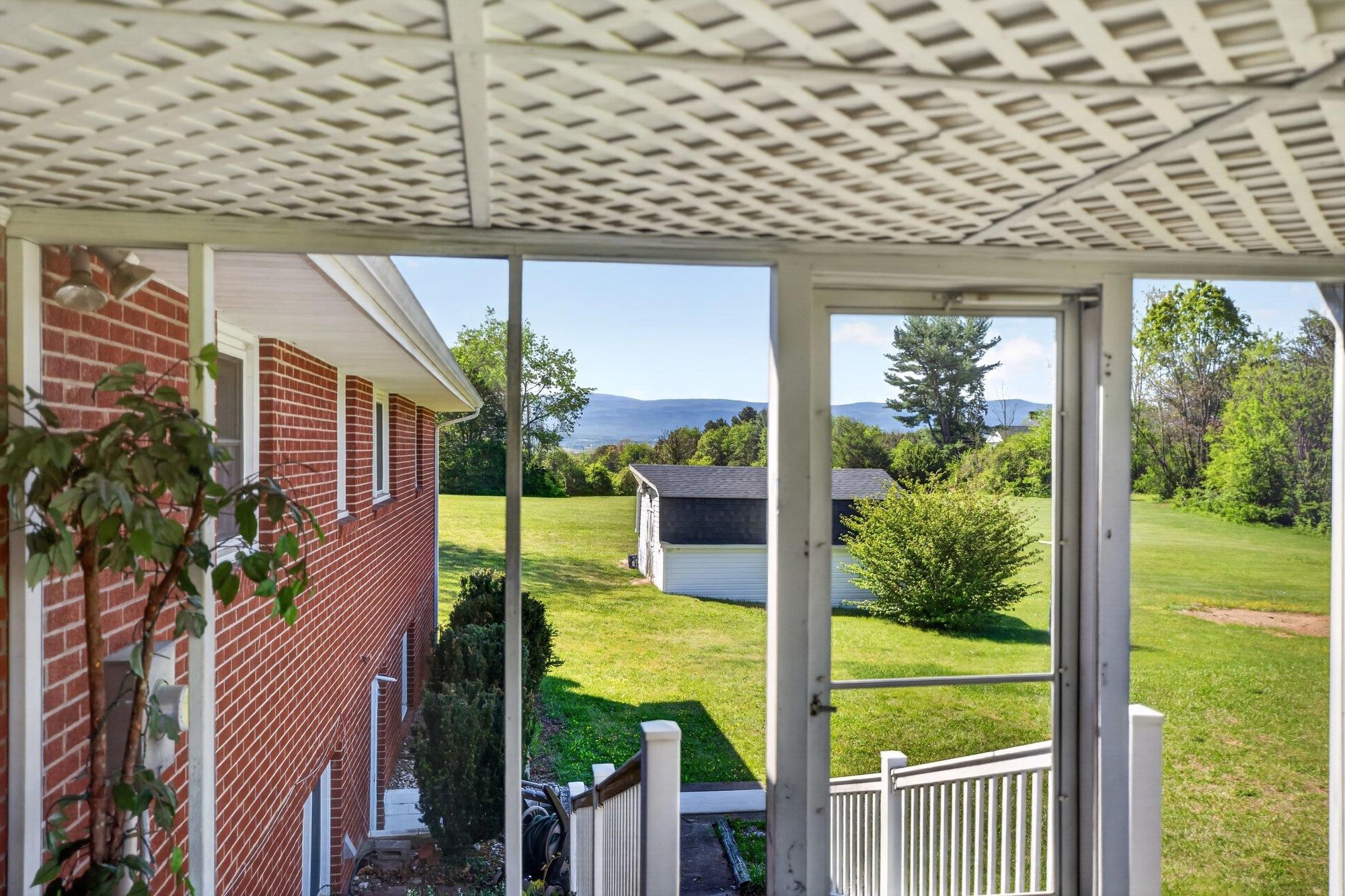 17421 SPOTSWOOD TRL, ELKTON, Virginia 22827, 3 Bedrooms Bedrooms, ,2 BathroomsBathrooms,Residential,17421 SPOTSWOOD TRL,677172 MLS # 677172