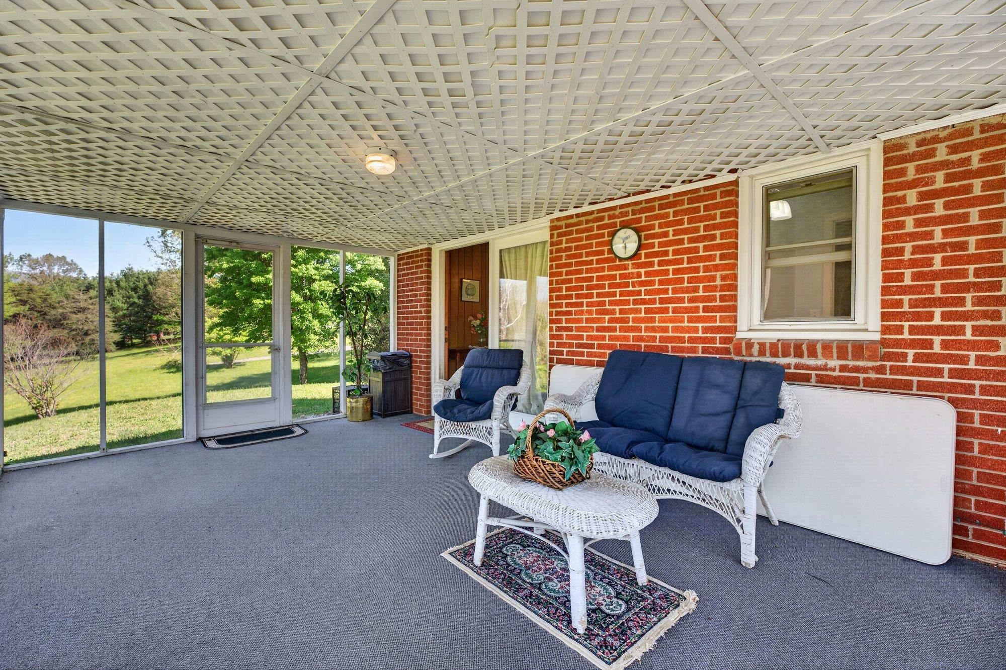 17421 SPOTSWOOD TRL, ELKTON, Virginia 22827, 3 Bedrooms Bedrooms, ,2 BathroomsBathrooms,Residential,17421 SPOTSWOOD TRL,677172 MLS # 677172