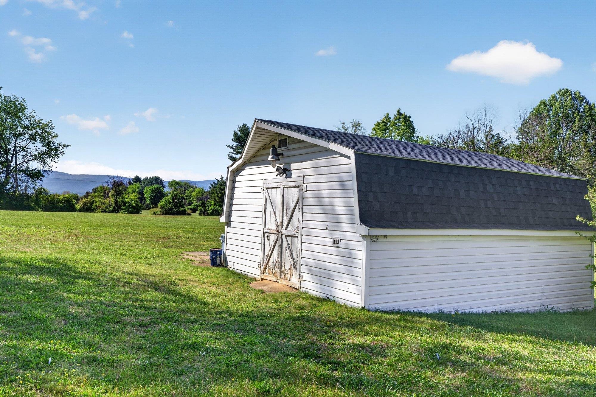 17421 SPOTSWOOD TRL, ELKTON, Virginia 22827, 3 Bedrooms Bedrooms, ,2 BathroomsBathrooms,Residential,17421 SPOTSWOOD TRL,677172 MLS # 677172