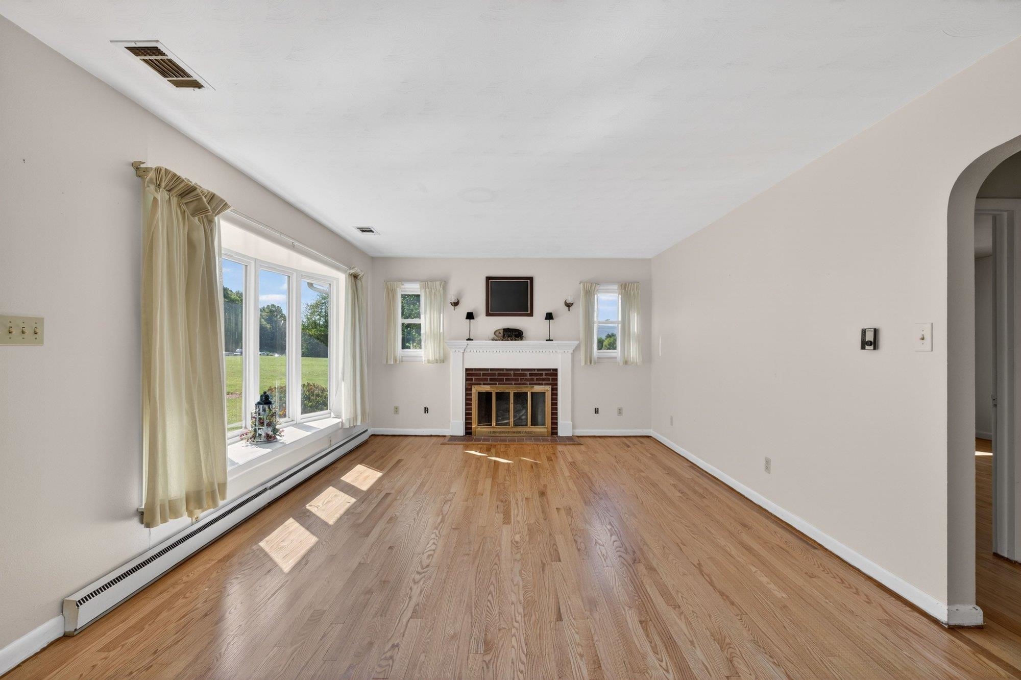 17421 SPOTSWOOD TRL, ELKTON, Virginia 22827, 3 Bedrooms Bedrooms, ,2 BathroomsBathrooms,Residential,17421 SPOTSWOOD TRL,677172 MLS # 677172