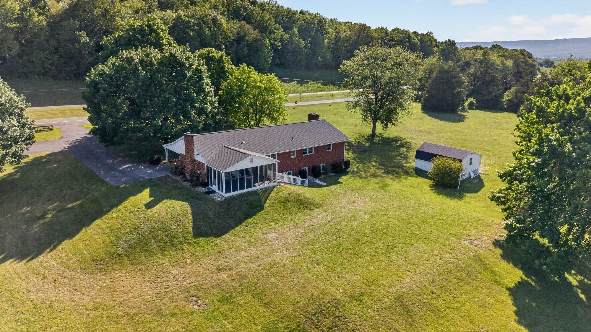 17421 SPOTSWOOD TRL, ELKTON, Virginia 22827, 3 Bedrooms Bedrooms, ,2 BathroomsBathrooms,Residential,17421 SPOTSWOOD TRL,677172 MLS # 677172