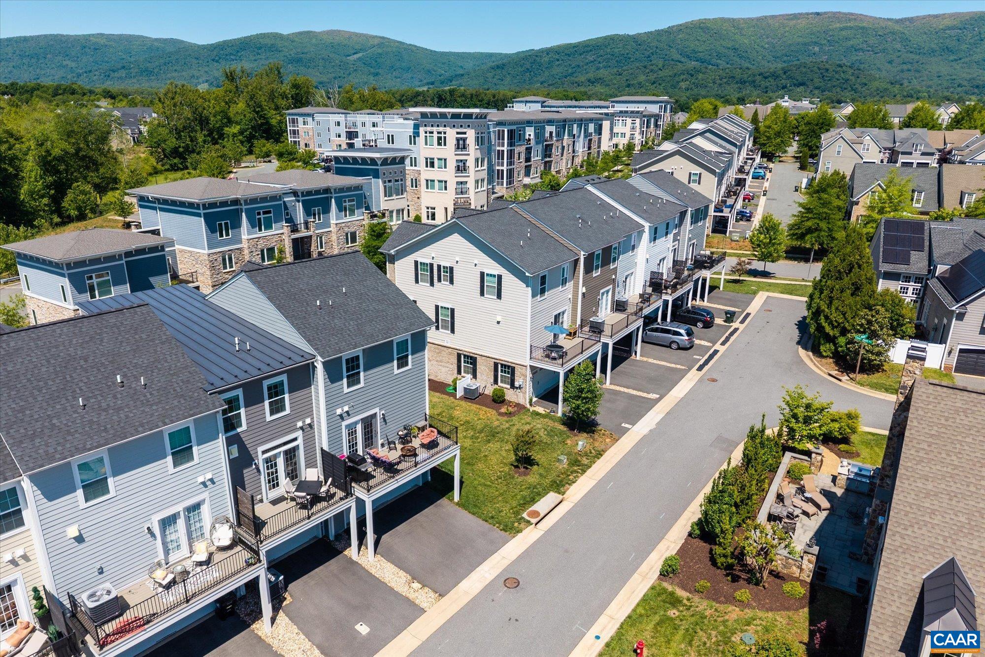 1020 OLD TRAIL DR, CROZET, Virginia 22932, 2 Bedrooms Bedrooms, ,3 BathroomsBathrooms,Residential,Beautiful 2BR Old Trail Townhouse w/ garage,1020 OLD TRAIL DR,677174 MLS # 677174