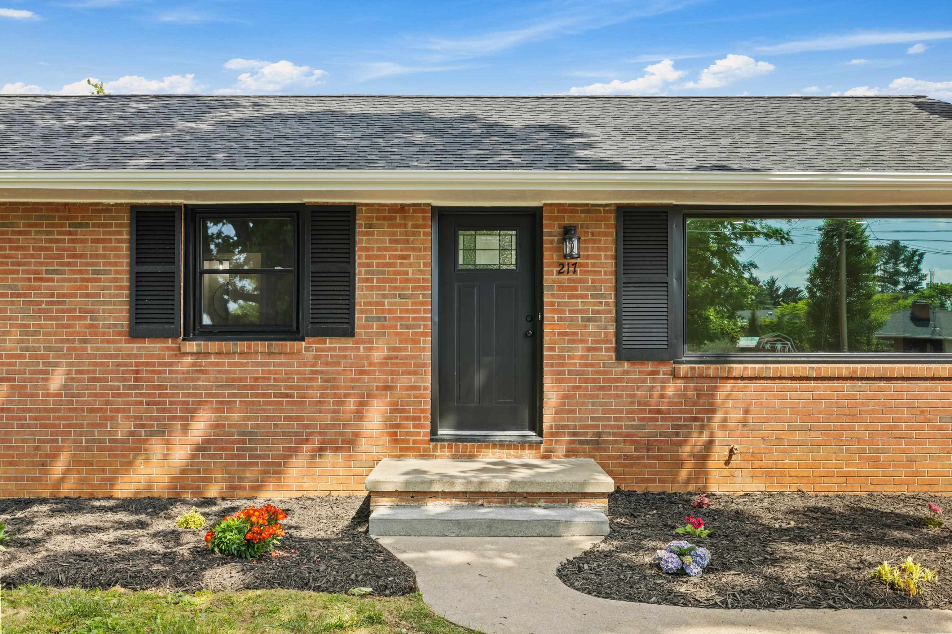 217 STONEWALL DR, WAYNESBORO, Virginia 22980, 4 Bedrooms Bedrooms, ,3 BathroomsBathrooms,Residential,217 STONEWALL DR,677188 MLS # 677188