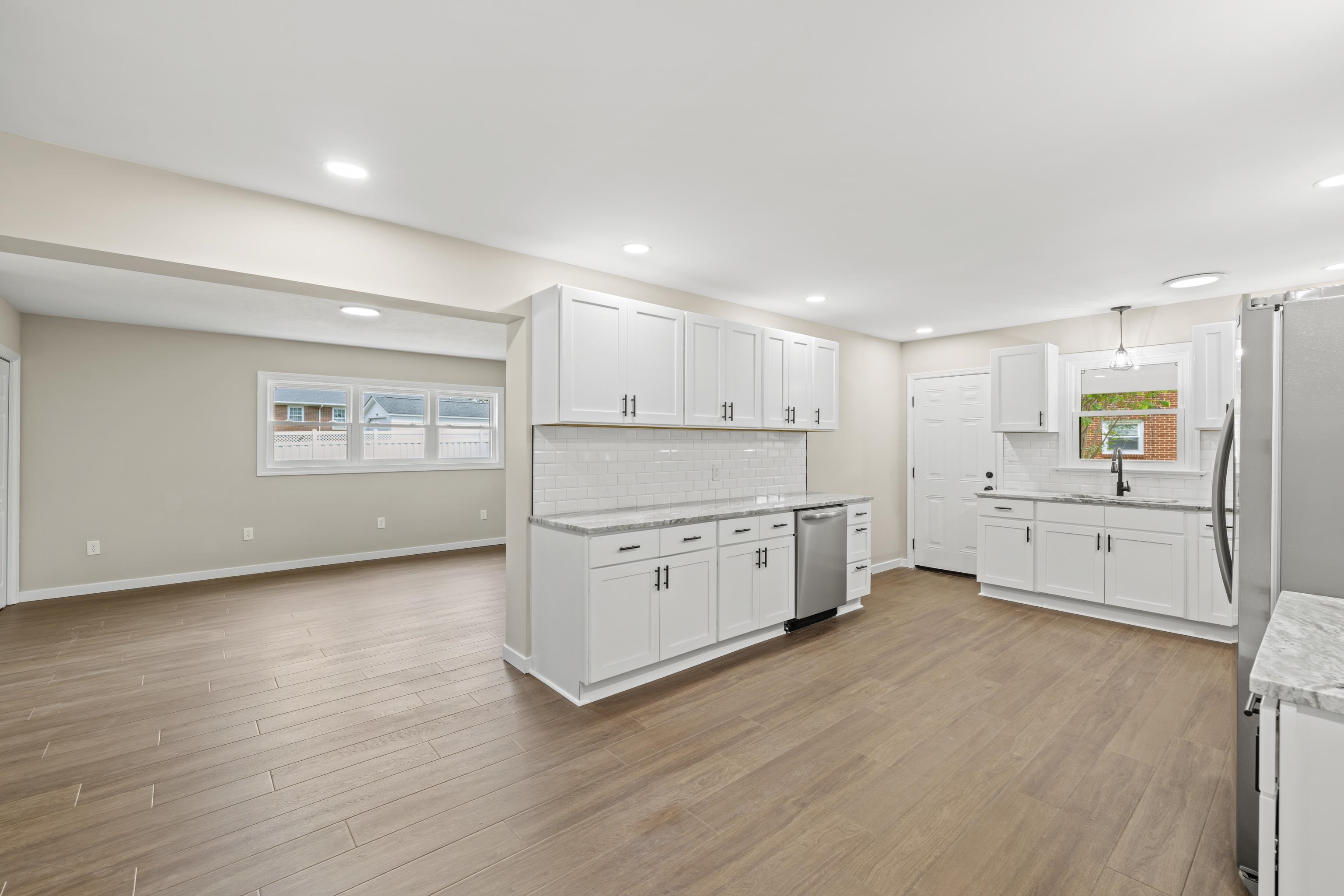 217 STONEWALL DR, WAYNESBORO, Virginia 22980, 4 Bedrooms Bedrooms, ,3 BathroomsBathrooms,Residential,217 STONEWALL DR,677188 MLS # 677188