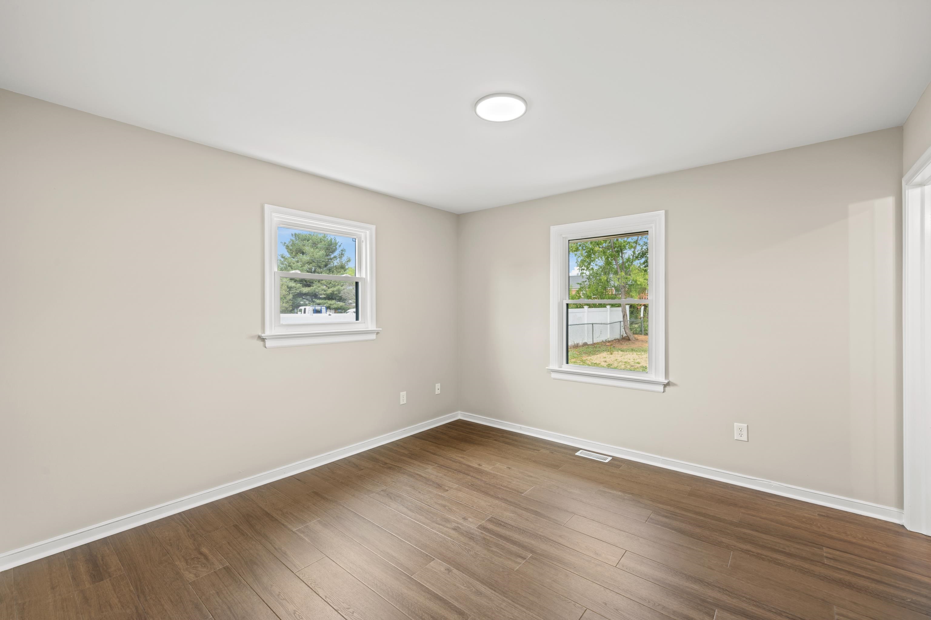 217 STONEWALL DR, WAYNESBORO, Virginia 22980, 4 Bedrooms Bedrooms, ,3 BathroomsBathrooms,Residential,217 STONEWALL DR,677188 MLS # 677188