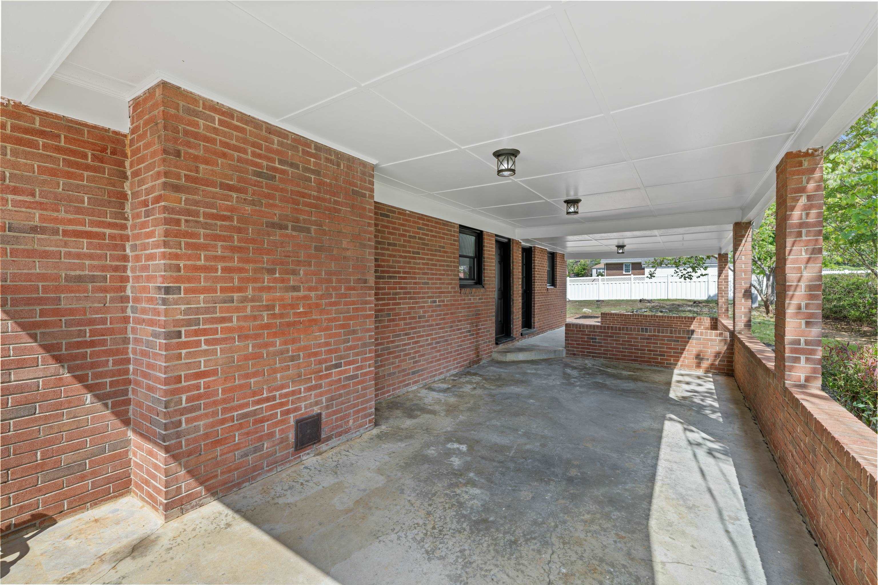 217 STONEWALL DR, WAYNESBORO, Virginia 22980, 4 Bedrooms Bedrooms, ,3 BathroomsBathrooms,Residential,217 STONEWALL DR,677188 MLS # 677188