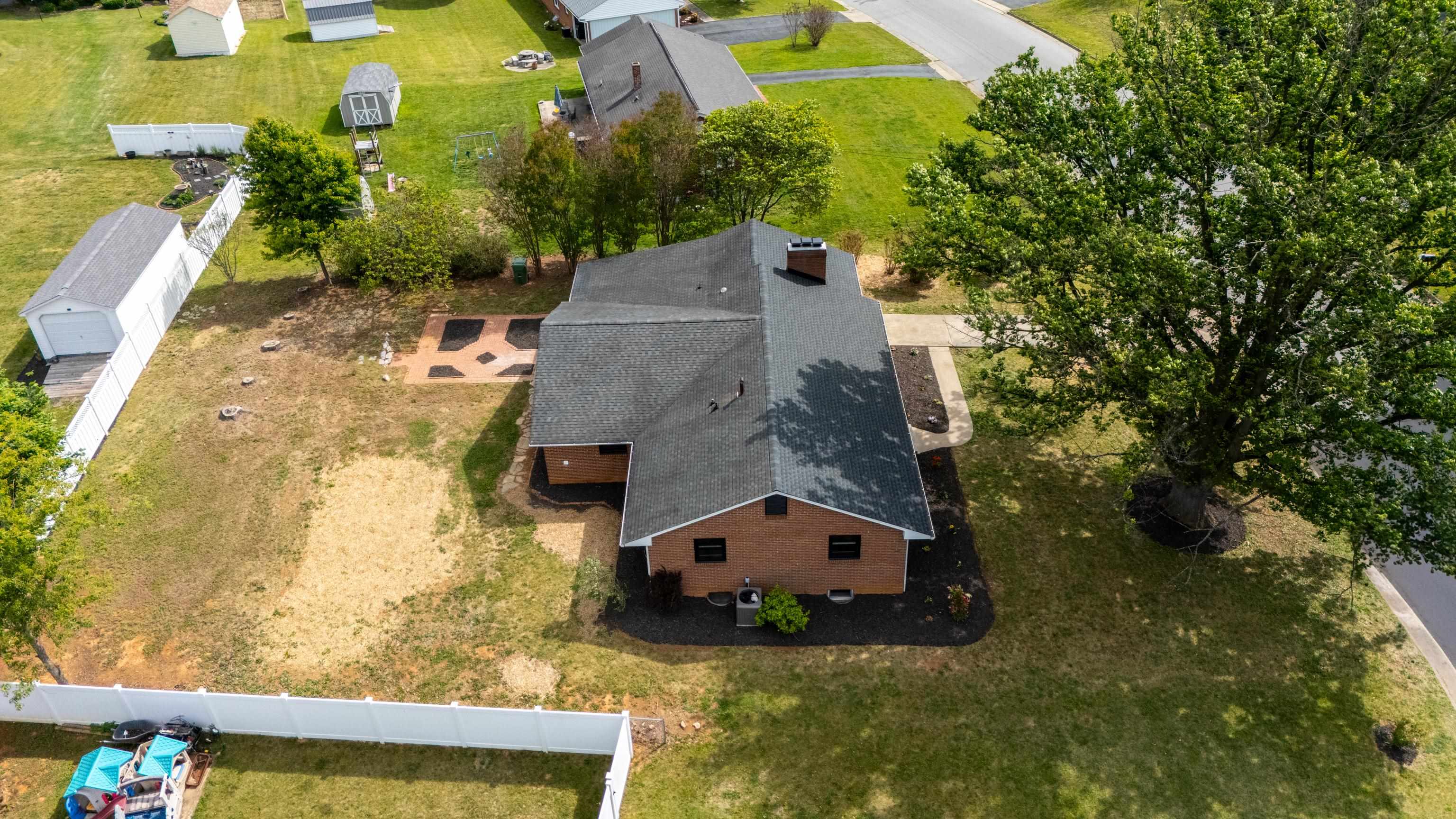 217 STONEWALL DR, WAYNESBORO, Virginia 22980, 4 Bedrooms Bedrooms, ,3 BathroomsBathrooms,Residential,217 STONEWALL DR,677188 MLS # 677188