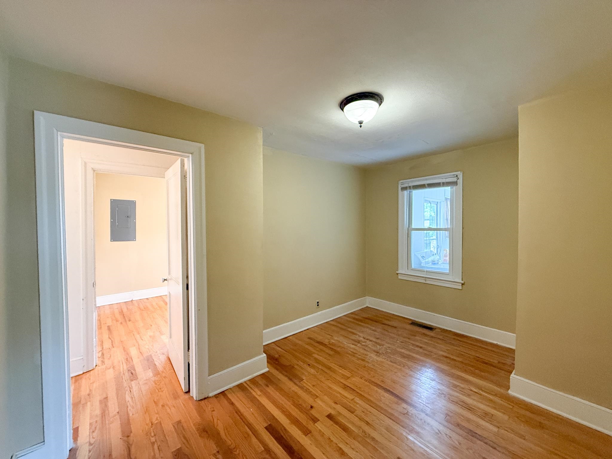 381 E 29TH ST, BUENA VISTA, Virginia 24416, 3 Bedrooms Bedrooms, ,1 BathroomBathrooms,Residential,381 E 29TH ST,677190 MLS # 677190