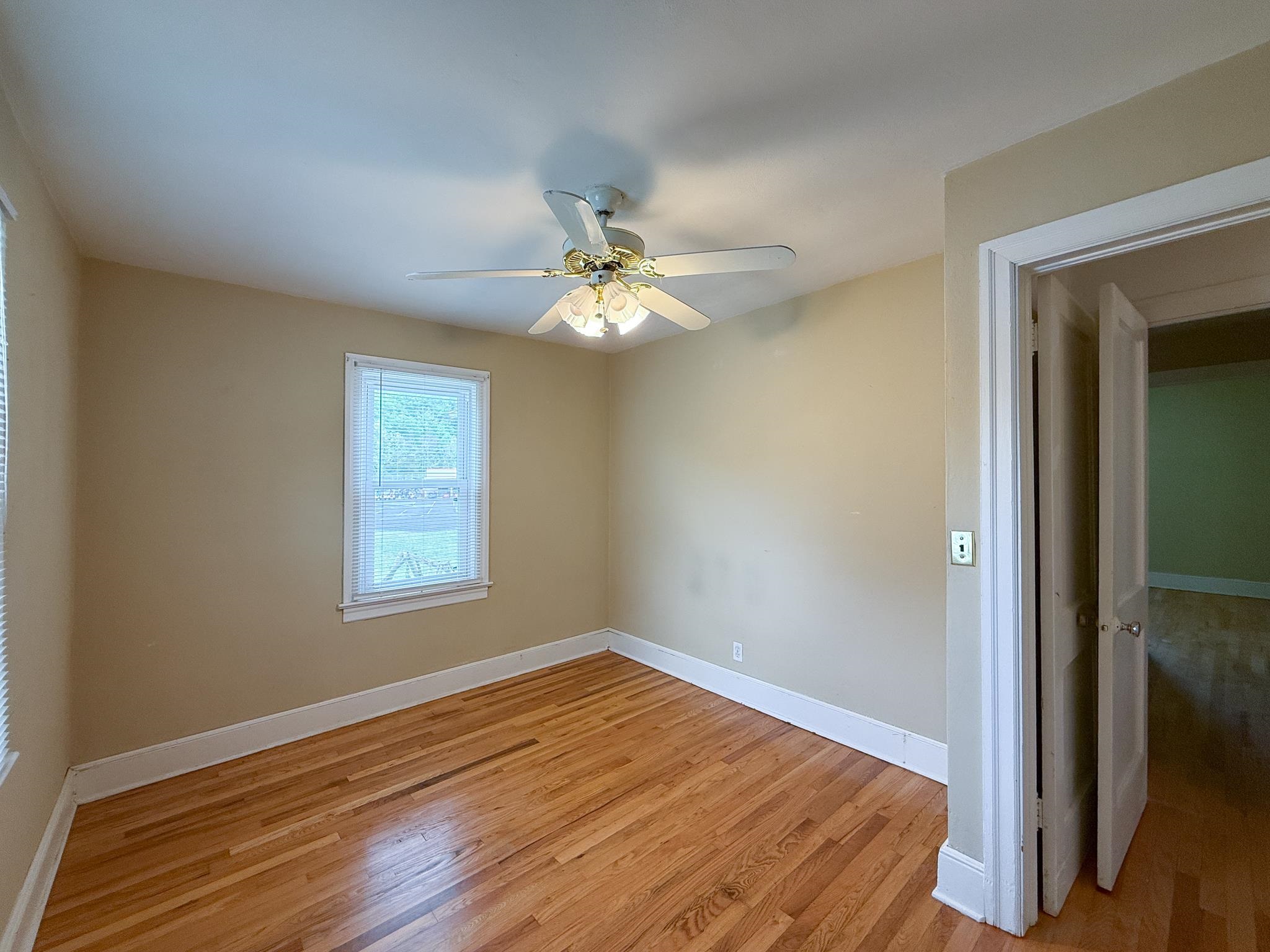 381 E 29TH ST, BUENA VISTA, Virginia 24416, 3 Bedrooms Bedrooms, ,1 BathroomBathrooms,Residential,381 E 29TH ST,677190 MLS # 677190