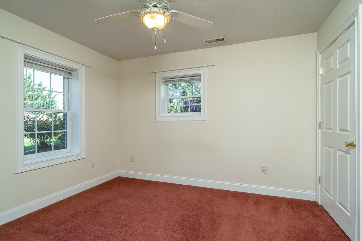 121 LEONARD CT, HARRISONBURG, Virginia 22801, 4 Bedrooms Bedrooms, ,3 BathroomsBathrooms,Residential,121 LEONARD CT,677193 MLS # 677193