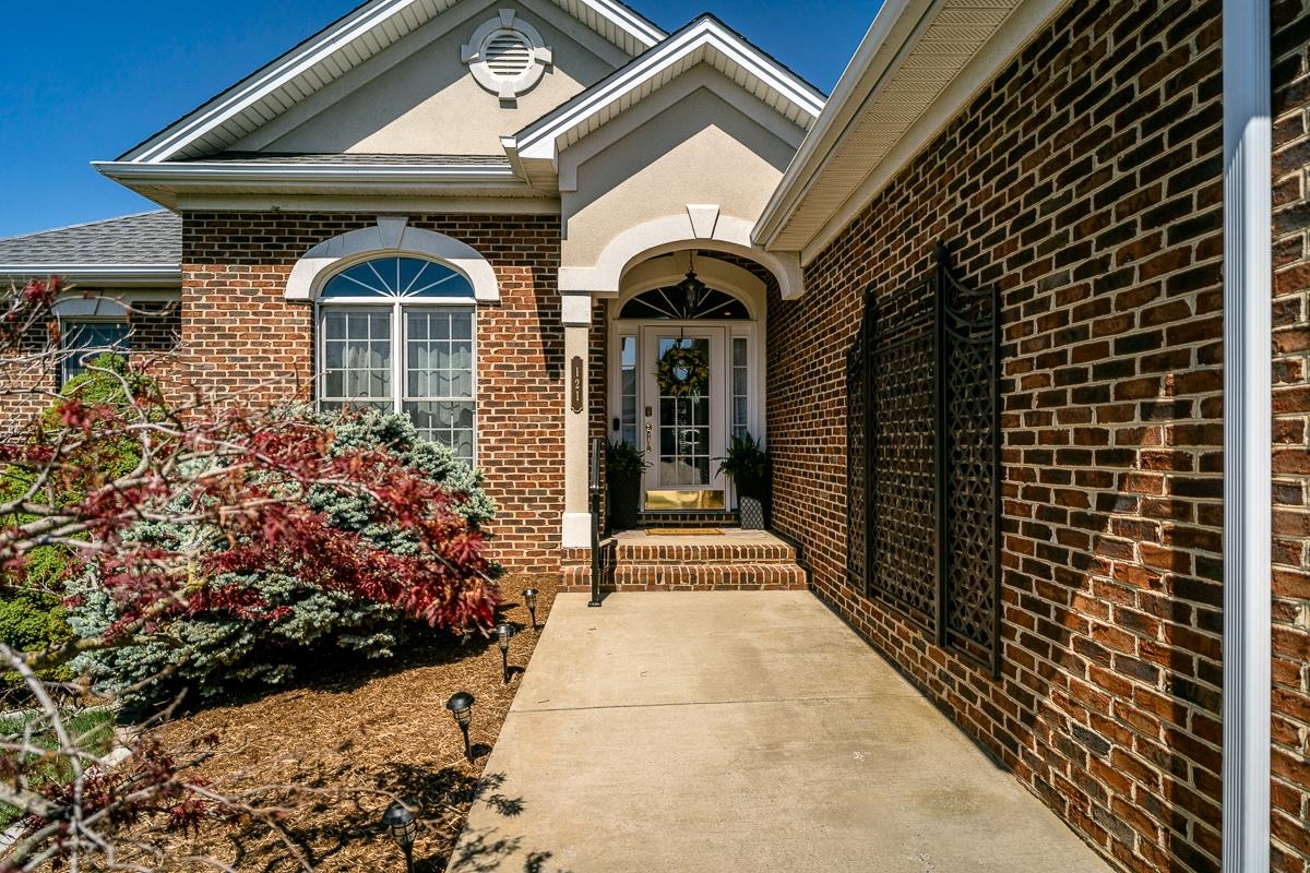 121 LEONARD CT, HARRISONBURG, Virginia 22801, 4 Bedrooms Bedrooms, ,3 BathroomsBathrooms,Residential,121 LEONARD CT,677193 MLS # 677193