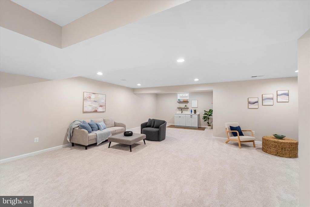 2979 REVERE ST, BEALETON, Virginia 22712, 5 Bedrooms Bedrooms, ,3 BathroomsBathrooms,Residential,2979 REVERE ST,VAFQ2021310 MLS # VAFQ2021310