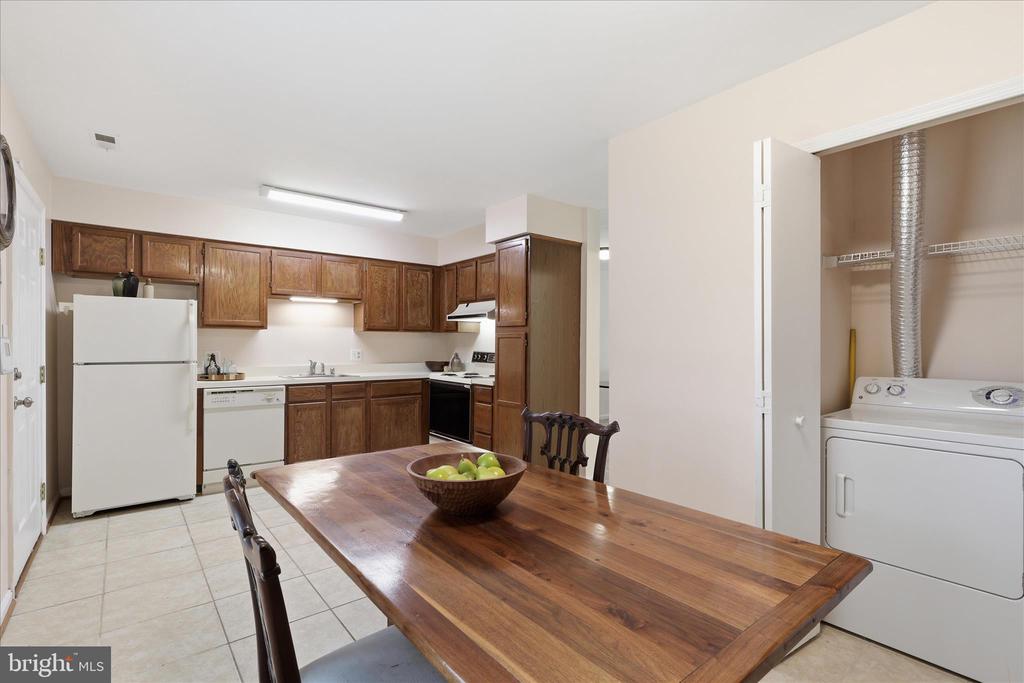 5163 DOMINION DR, FREDERICKSBURG, Virginia 22407, 3 Bedrooms Bedrooms, ,1 BathroomBathrooms,Residential,FAIRVIEW COMMONS,5163 DOMINION DR,VASP2041346 MLS # VASP2041346