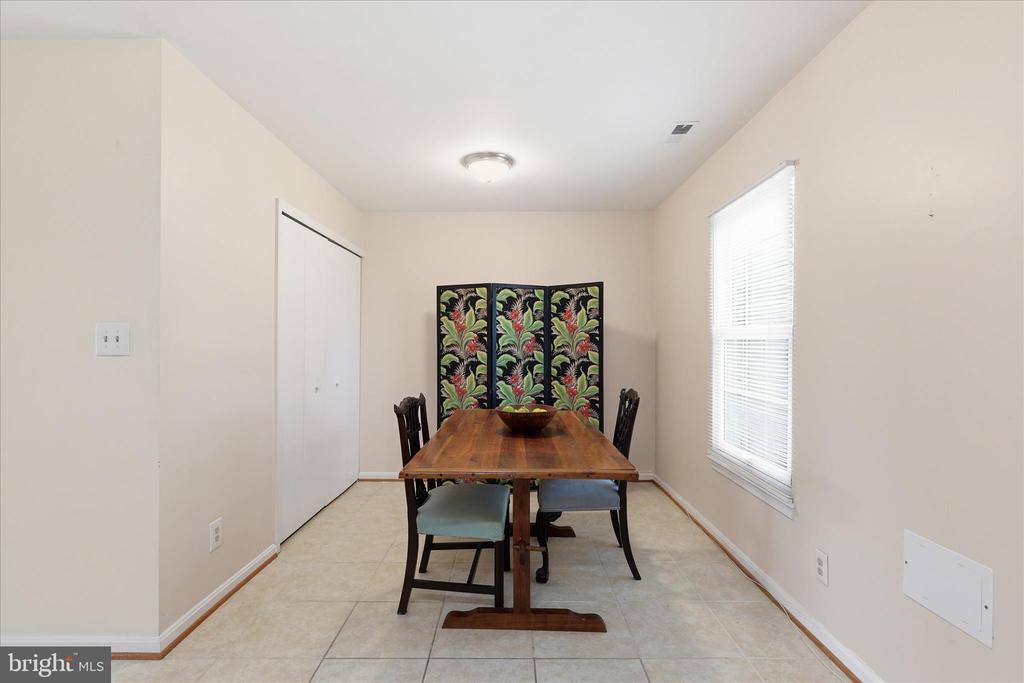 5163 DOMINION DR, FREDERICKSBURG, Virginia 22407, 3 Bedrooms Bedrooms, ,1 BathroomBathrooms,Residential,FAIRVIEW COMMONS,5163 DOMINION DR,VASP2041346 MLS # VASP2041346