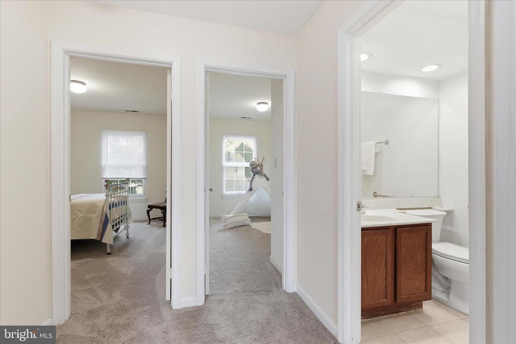5163 DOMINION DR, FREDERICKSBURG, Virginia 22407, 3 Bedrooms Bedrooms, ,1 BathroomBathrooms,Residential,FAIRVIEW COMMONS,5163 DOMINION DR,VASP2041346 MLS # VASP2041346