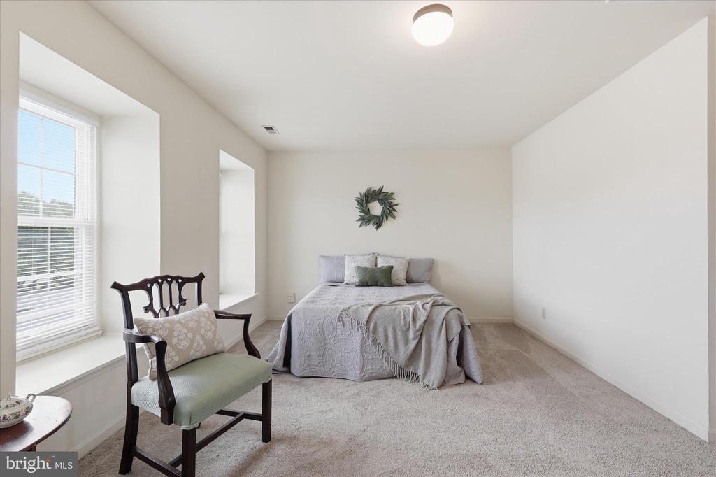 5163 DOMINION DR, FREDERICKSBURG, Virginia 22407, 3 Bedrooms Bedrooms, ,1 BathroomBathrooms,Residential,FAIRVIEW COMMONS,5163 DOMINION DR,VASP2041346 MLS # VASP2041346