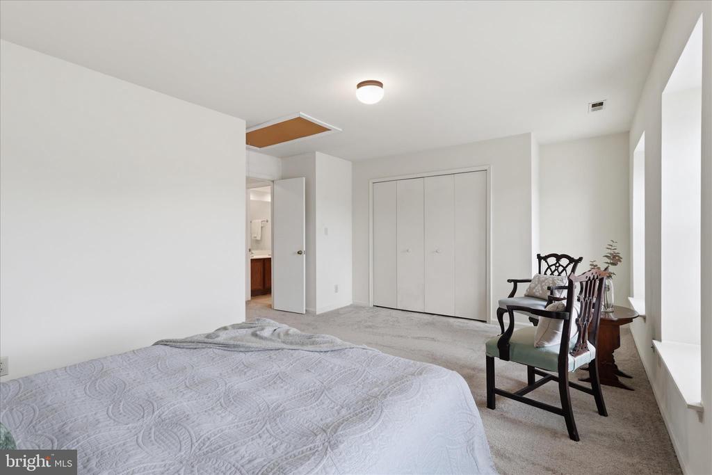 5163 DOMINION DR, FREDERICKSBURG, Virginia 22407, 3 Bedrooms Bedrooms, ,1 BathroomBathrooms,Residential,FAIRVIEW COMMONS,5163 DOMINION DR,VASP2041346 MLS # VASP2041346
