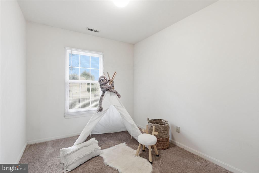 5163 DOMINION DR, FREDERICKSBURG, Virginia 22407, 3 Bedrooms Bedrooms, ,1 BathroomBathrooms,Residential,FAIRVIEW COMMONS,5163 DOMINION DR,VASP2041346 MLS # VASP2041346