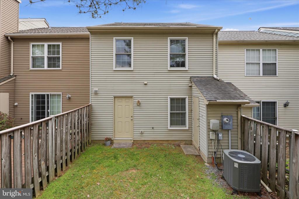 5163 DOMINION DR, FREDERICKSBURG, Virginia 22407, 3 Bedrooms Bedrooms, ,1 BathroomBathrooms,Residential,FAIRVIEW COMMONS,5163 DOMINION DR,VASP2041346 MLS # VASP2041346