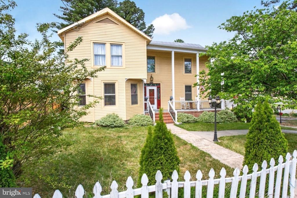 605 MINERAL AVE, MINERAL, Virginia 23117, 3 Bedrooms Bedrooms, ,1 BathroomBathrooms,Residential,605 MINERAL AVE,VALA2009704 MLS # VALA2009704
