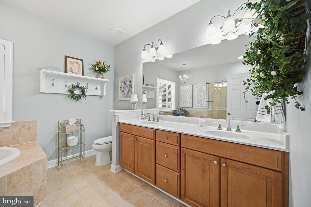 5642 CEDAR MOUNTAIN CT, FREDERICKSBURG, Virginia 22407, 3 Bedrooms Bedrooms, ,2 BathroomsBathrooms,Residential,5642 CEDAR MOUNTAIN CT,VASP2041422 MLS # VASP2041422