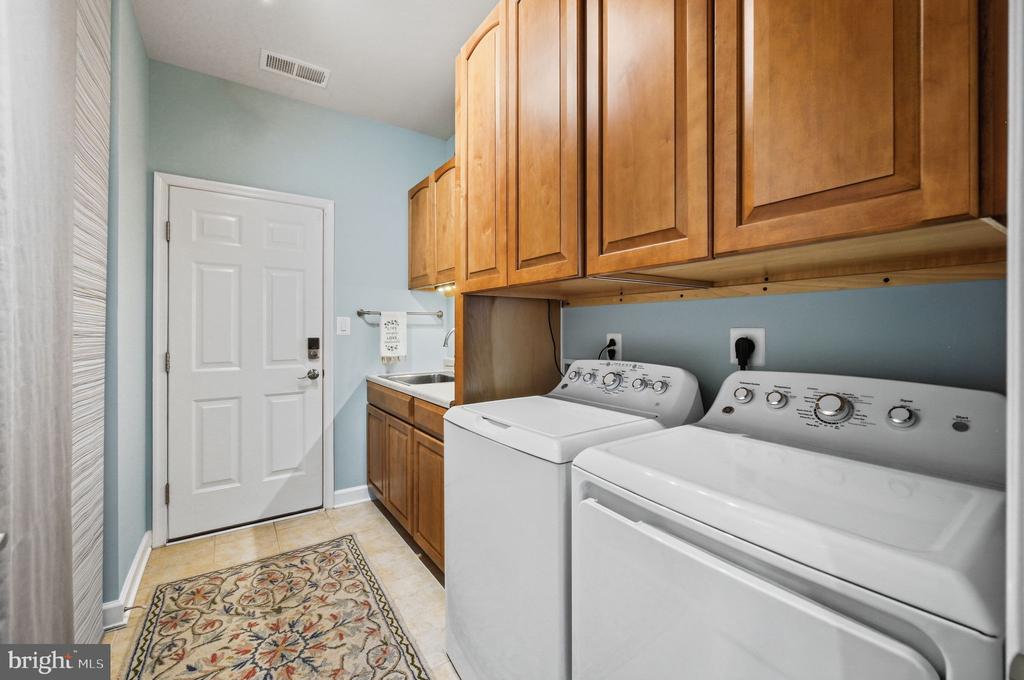 5642 CEDAR MOUNTAIN CT, FREDERICKSBURG, Virginia 22407, 3 Bedrooms Bedrooms, ,2 BathroomsBathrooms,Residential,5642 CEDAR MOUNTAIN CT,VASP2041422 MLS # VASP2041422