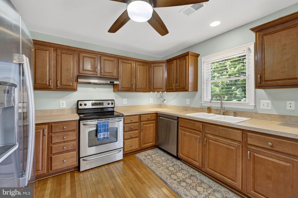 7074 GRAYS MILL RD, WARRENTON, Virginia 20187, 3 Bedrooms Bedrooms, ,2 BathroomsBathrooms,Residential,7074 GRAYS MILL RD,VAFQ2022054 MLS # VAFQ2022054