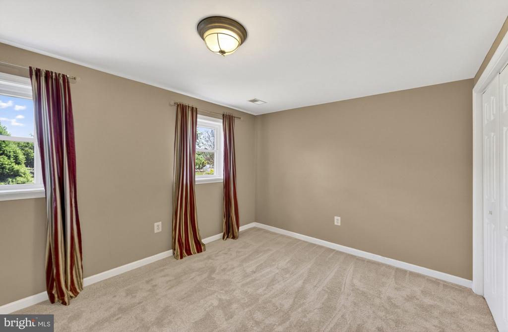 7074 GRAYS MILL RD, WARRENTON, Virginia 20187, 3 Bedrooms Bedrooms, ,2 BathroomsBathrooms,Residential,7074 GRAYS MILL RD,VAFQ2022054 MLS # VAFQ2022054