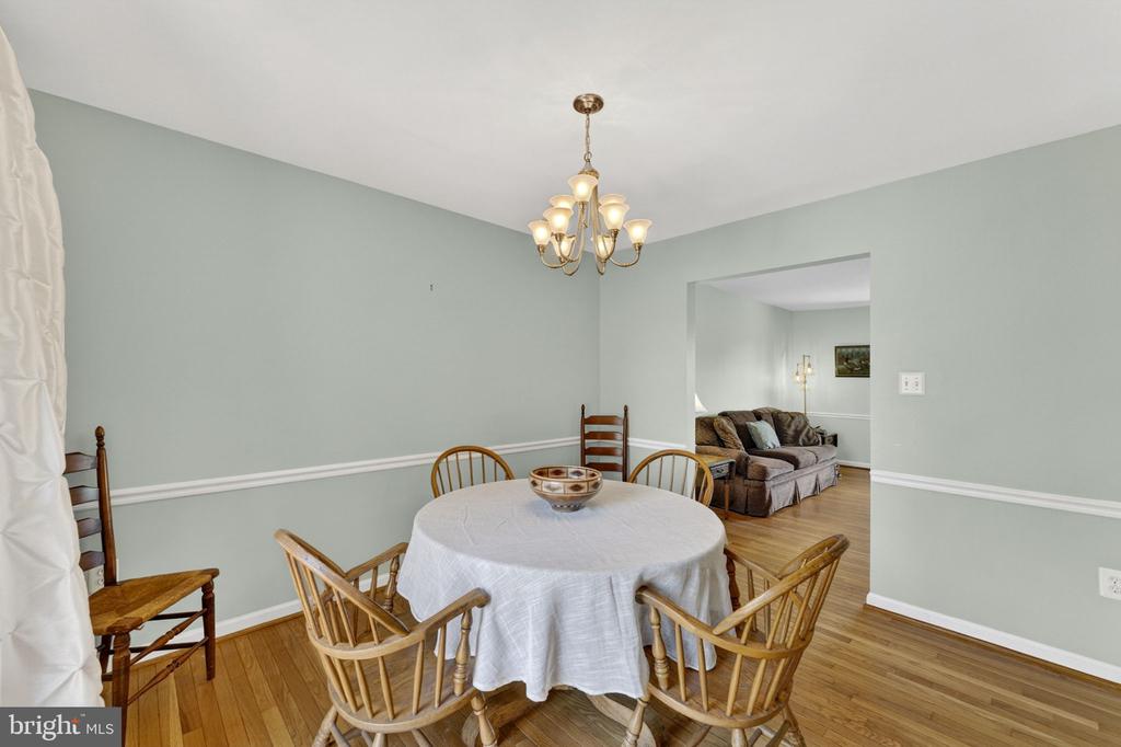 7074 GRAYS MILL RD, WARRENTON, Virginia 20187, 3 Bedrooms Bedrooms, ,2 BathroomsBathrooms,Residential,7074 GRAYS MILL RD,VAFQ2022054 MLS # VAFQ2022054