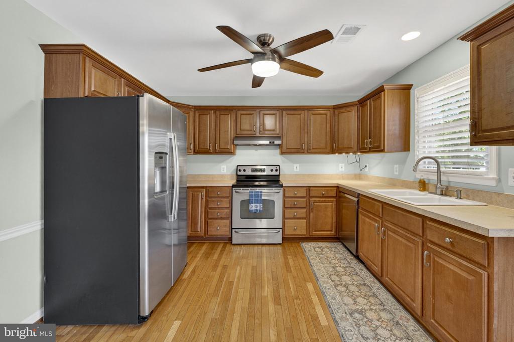 7074 GRAYS MILL RD, WARRENTON, Virginia 20187, 3 Bedrooms Bedrooms, ,2 BathroomsBathrooms,Residential,7074 GRAYS MILL RD,VAFQ2022054 MLS # VAFQ2022054