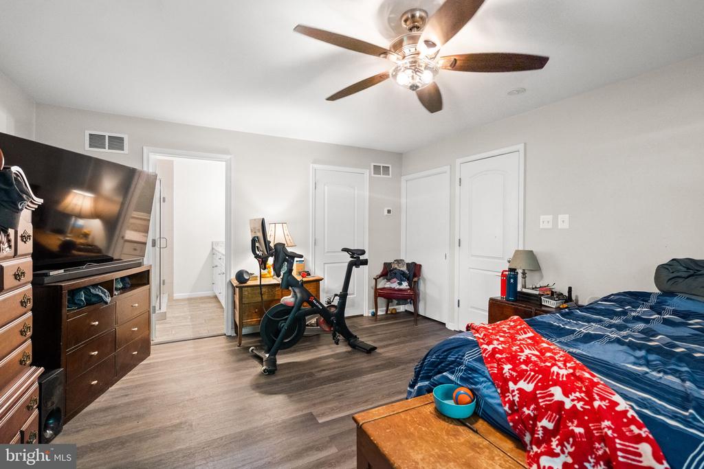 7281 FORREST RD, WARRENTON, Virginia 20187, 5 Bedrooms Bedrooms, ,3 BathroomsBathrooms,Residential,7281 FORREST RD,VAFQ2022036 MLS # VAFQ2022036