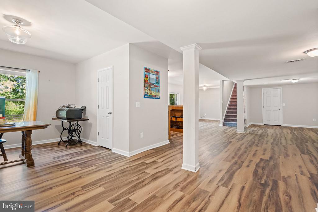 7281 FORREST RD, WARRENTON, Virginia 20187, 5 Bedrooms Bedrooms, ,3 BathroomsBathrooms,Residential,7281 FORREST RD,VAFQ2022036 MLS # VAFQ2022036