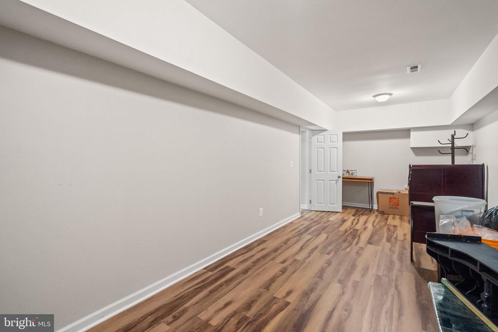 7281 FORREST RD, WARRENTON, Virginia 20187, 5 Bedrooms Bedrooms, ,3 BathroomsBathrooms,Residential,7281 FORREST RD,VAFQ2022036 MLS # VAFQ2022036