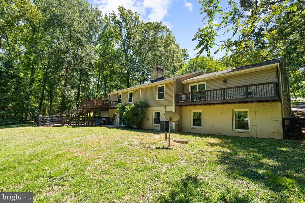 7281 FORREST RD, WARRENTON, Virginia 20187, 5 Bedrooms Bedrooms, ,3 BathroomsBathrooms,Residential,7281 FORREST RD,VAFQ2022036 MLS # VAFQ2022036