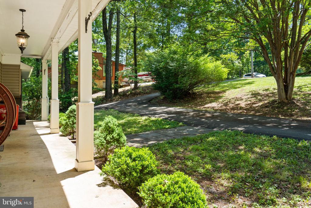7281 FORREST RD, WARRENTON, Virginia 20187, 5 Bedrooms Bedrooms, ,3 BathroomsBathrooms,Residential,7281 FORREST RD,VAFQ2022036 MLS # VAFQ2022036