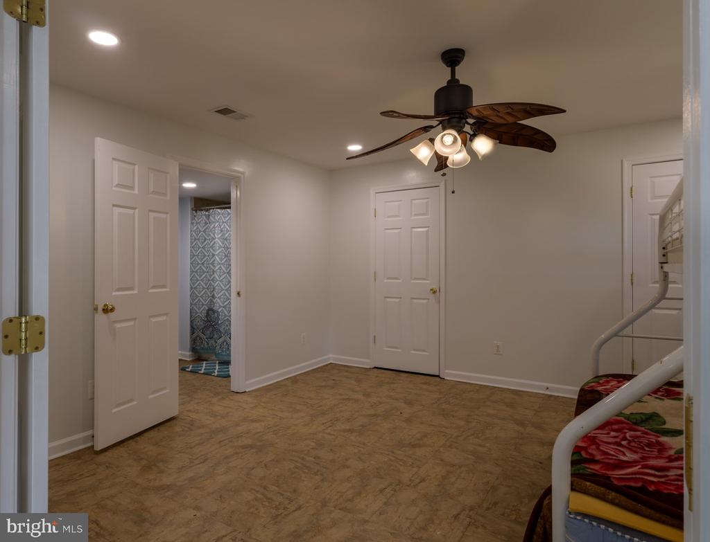 15411 OLD HOUSE CT, CULPEPER, Virginia 22701, 6 Bedrooms Bedrooms, ,5 BathroomsBathrooms,Residential,15411 OLD HOUSE CT,VACU2013640 MLS # VACU2013640 15411 OLD HOUSE CT, CULPEPER, Virginia 22701, 6 Bedrooms Bedrooms, ,5 BathroomsBathrooms,Residential,15411 OLD HOUSE CT,VACU2013640 MLS # VACU2013640