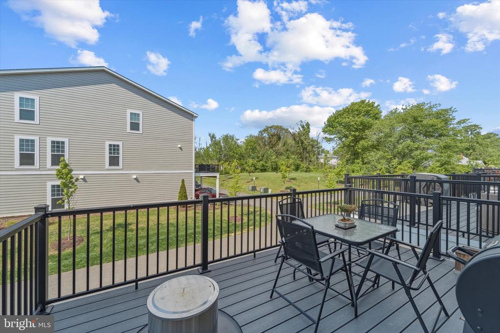 4256 FROST ST, MARSHALL, Virginia 20115, 4 Bedrooms Bedrooms, ,3 BathroomsBathrooms,Residential,4256 FROST ST,VAFQ2022074 MLS # VAFQ2022074