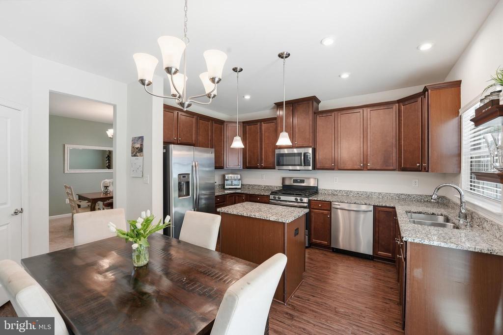 4442 SUNSET DR, CHARLOTTESVILLE, Virginia 22911, 4 Bedrooms Bedrooms, ,2 BathroomsBathrooms,Residential,4442 SUNSET DR,VAAB2001224 MLS # VAAB2001224