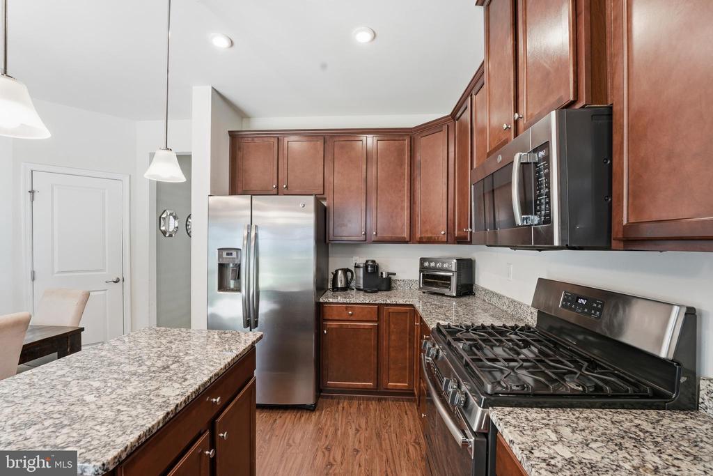 4442 SUNSET DR, CHARLOTTESVILLE, Virginia 22911, 4 Bedrooms Bedrooms, ,2 BathroomsBathrooms,Residential,4442 SUNSET DR,VAAB2001224 MLS # VAAB2001224