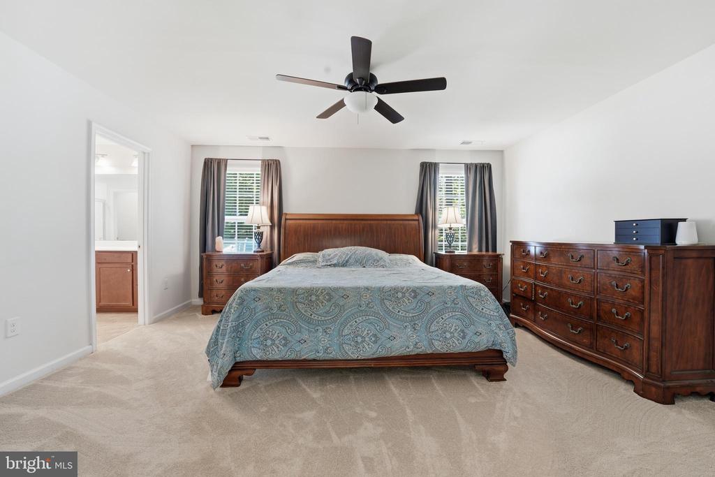 4442 SUNSET DR, CHARLOTTESVILLE, Virginia 22911, 4 Bedrooms Bedrooms, ,2 BathroomsBathrooms,Residential,4442 SUNSET DR,VAAB2001224 MLS # VAAB2001224