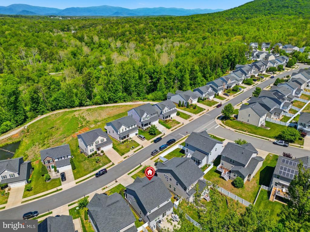 4442 SUNSET DR, CHARLOTTESVILLE, Virginia 22911, 4 Bedrooms Bedrooms, ,2 BathroomsBathrooms,Residential,4442 SUNSET DR,VAAB2001224 MLS # VAAB2001224