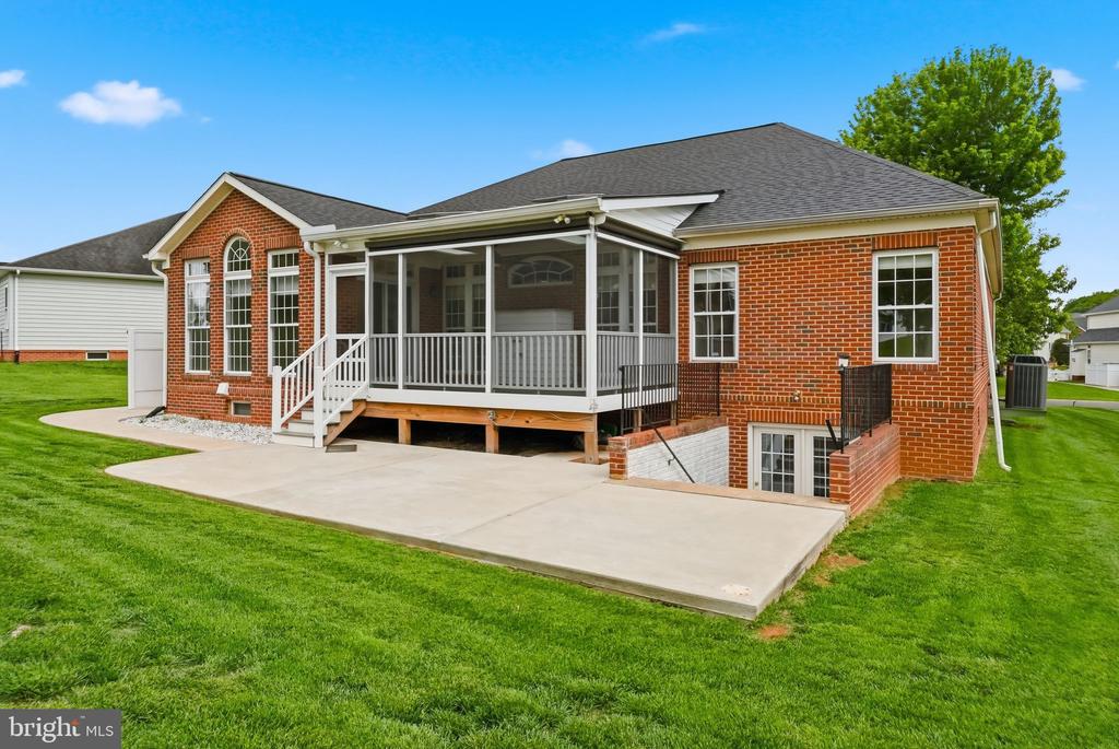 2020 GOLF DR, CULPEPER, Virginia 22701, 3 Bedrooms Bedrooms, ,2 BathroomsBathrooms,Residential,COUNTRY CLUB ESTATES,2020 GOLF DR,VACU2013654 MLS # VACU2013654