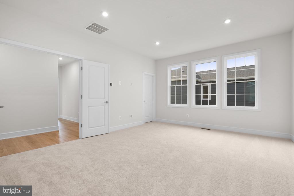 1010 CAPTAIN RICHARDS CT, MARSHALL, Virginia 20115, 3 Bedrooms Bedrooms, ,2 BathroomsBathrooms,Residential,1010 CAPTAIN RICHARDS CT,VAFQ2022084 MLS # VAFQ2022084