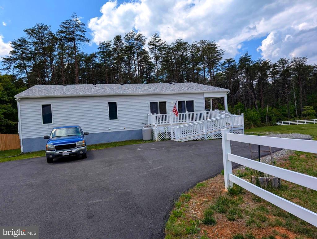 5172 COURTHOUSE RD, SPOTSYLVANIA, Virginia 22551, 3 Bedrooms Bedrooms, ,2 BathroomsBathrooms,Residential,5172 COURTHOUSE RD,VASP2041234 MLS # VASP2041234