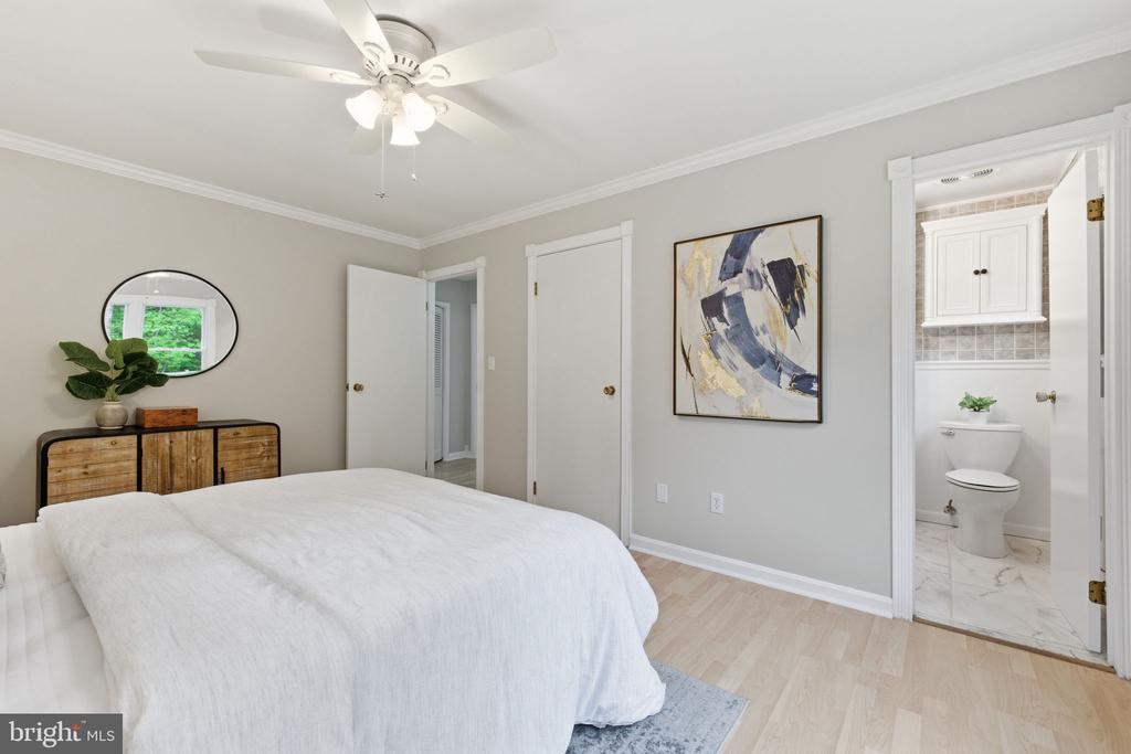 7338 STUART CIR, WARRENTON, Virginia 20187, 3 Bedrooms Bedrooms, ,2 BathroomsBathrooms,Residential,7338 STUART CIR,VAFQ2021248 MLS # VAFQ2021248