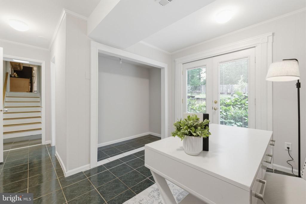 7338 STUART CIR, WARRENTON, Virginia 20187, 3 Bedrooms Bedrooms, ,2 BathroomsBathrooms,Residential,7338 STUART CIR,VAFQ2021248 MLS # VAFQ2021248