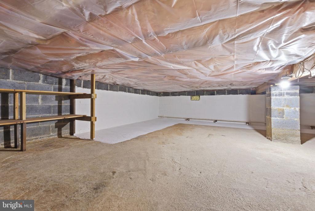 7338 STUART CIR, WARRENTON, Virginia 20187, 3 Bedrooms Bedrooms, ,2 BathroomsBathrooms,Residential,7338 STUART CIR,VAFQ2021248 MLS # VAFQ2021248