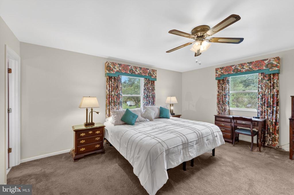 7933 COOKS CT, WARRENTON, Virginia 20186, 3 Bedrooms Bedrooms, ,2 BathroomsBathrooms,Residential,7933 COOKS CT,VAFQ2021946 MLS # VAFQ2021946