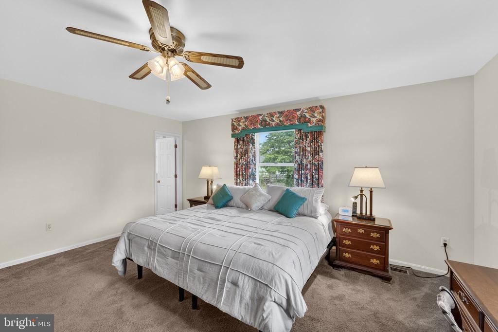 7933 COOKS CT, WARRENTON, Virginia 20186, 3 Bedrooms Bedrooms, ,2 BathroomsBathrooms,Residential,7933 COOKS CT,VAFQ2021946 MLS # VAFQ2021946