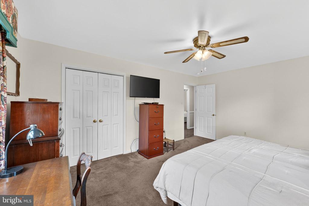 7933 COOKS CT, WARRENTON, Virginia 20186, 3 Bedrooms Bedrooms, ,2 BathroomsBathrooms,Residential,7933 COOKS CT,VAFQ2021946 MLS # VAFQ2021946